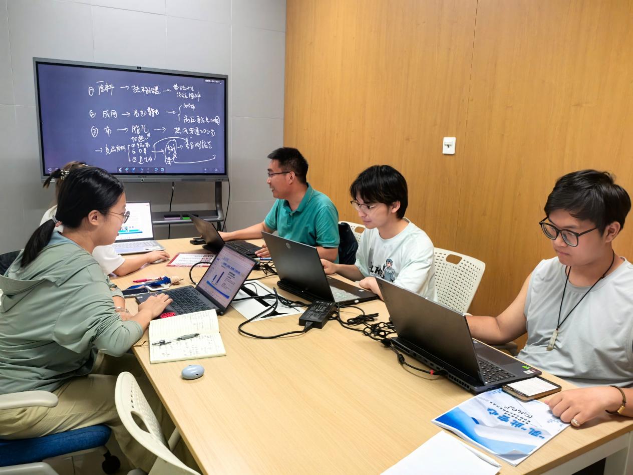 70余名师生参bob在线官网最新版下