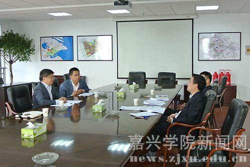 园区管委会余仁义副书记等参加了座谈交